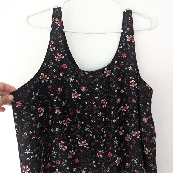 2/15$ R.Essentials Non-stretch Black Floral Sleeveless Top ~ Size XL - Picture 2 of 5